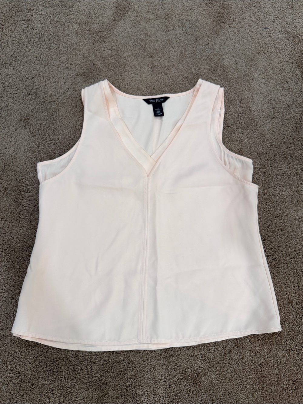 White House Black Market Pale Blush V-Neck Sleeveless Shell